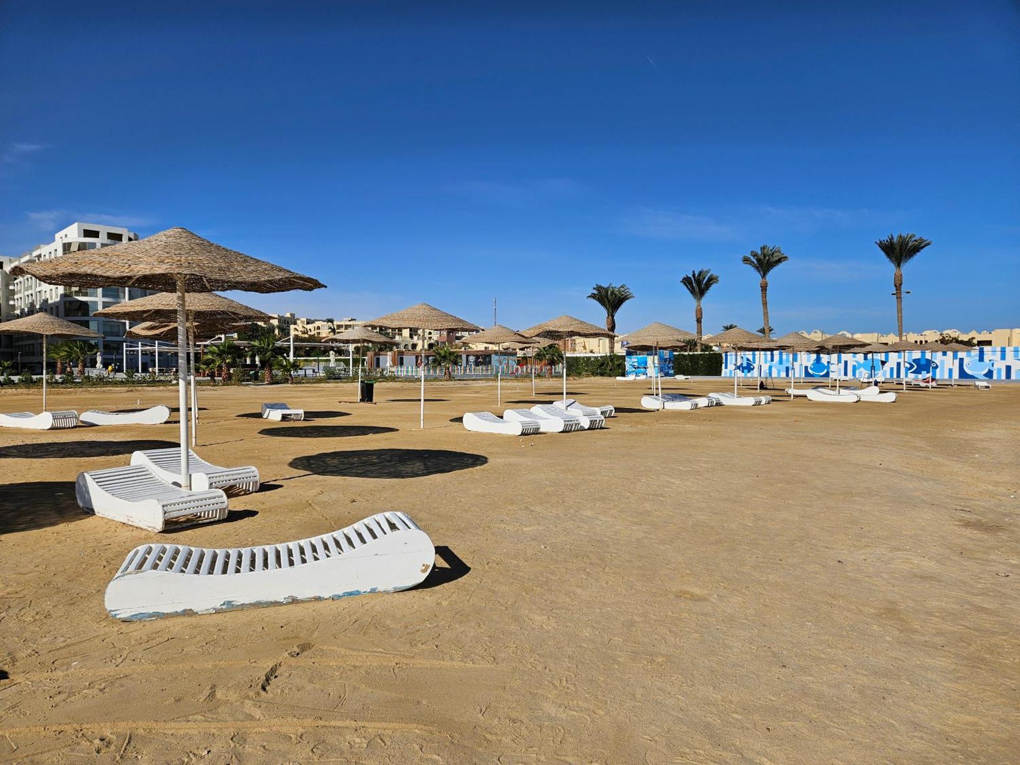 Pool View With Wi-fi, Smart Tv, 3 Pools & Access *