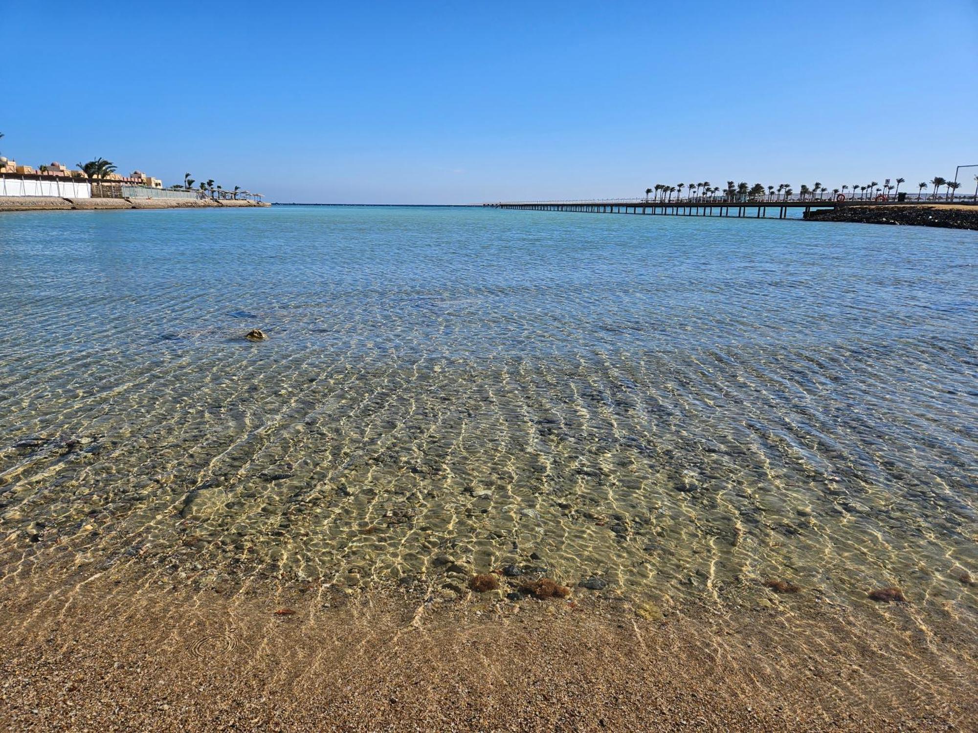 Pool View With Wi-fi, Smart Tv, 3 Pools & Access Hurghada