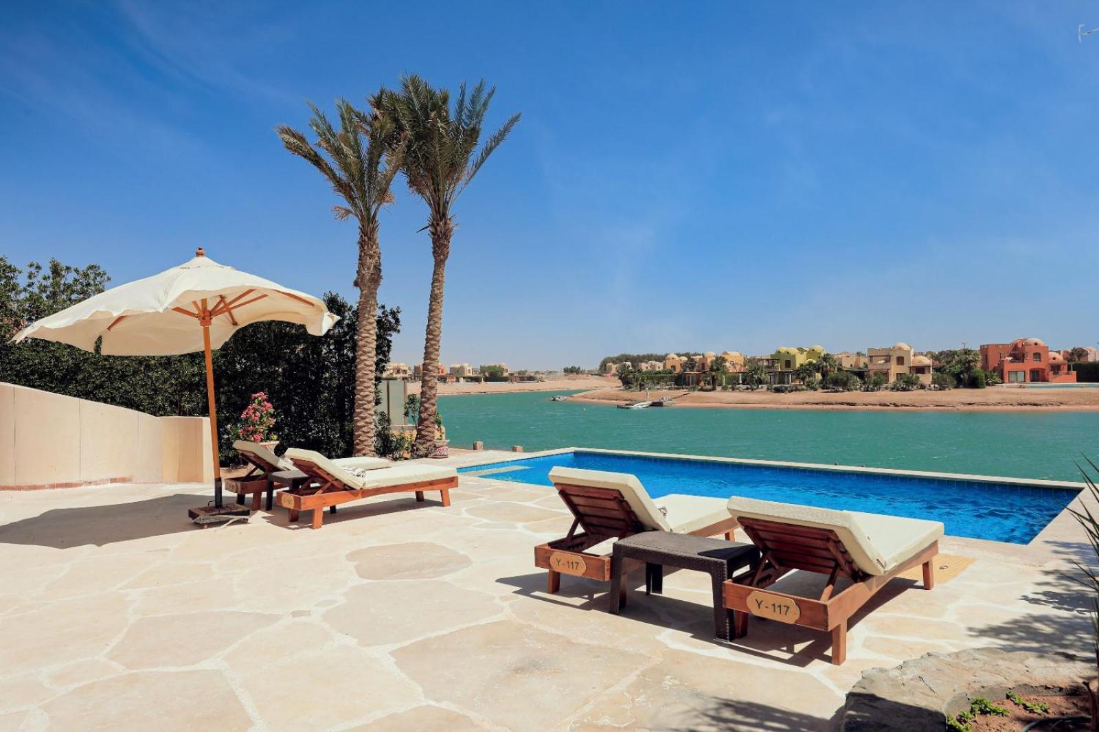 Charming Lagoon With Pool Egyptian Style -sabina 117 Pousada Hurghada