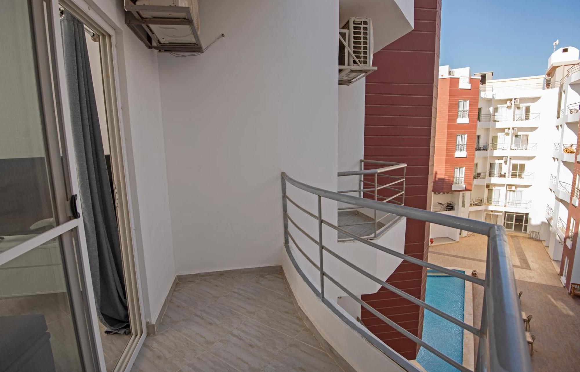 Aqua Palms Near El Gouna Apartment