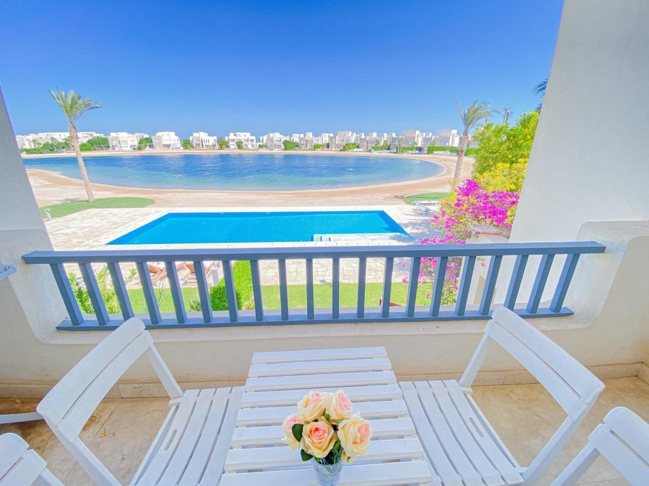 Apartment Nayah Stays, Joubal Lagoons Flowery *
