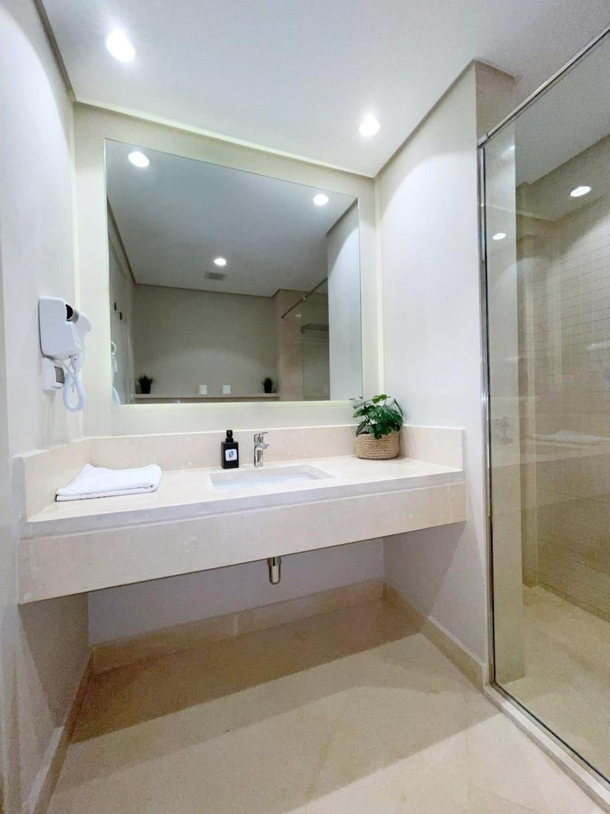 Embellished 2bdr Penthouse Mangroovy Free Pool & Apartment
