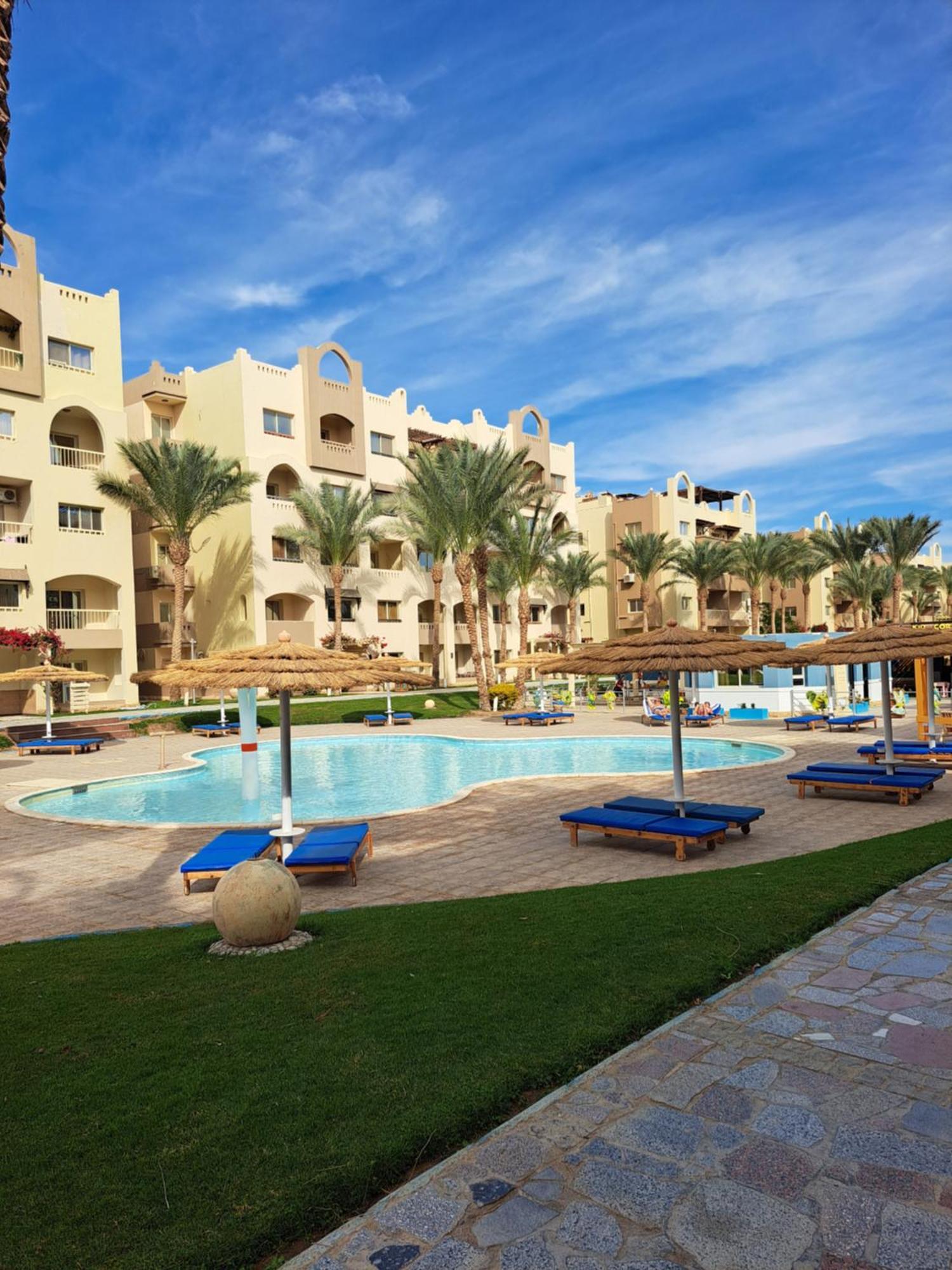 Front 2br At Elkarma & Aqua Park Appartement