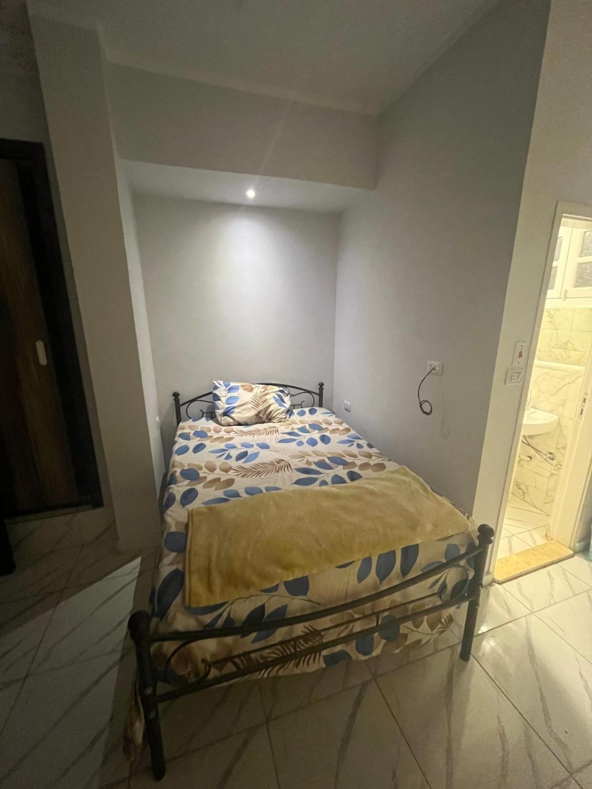 Cozy On Sheraton Road Near Metro Market *