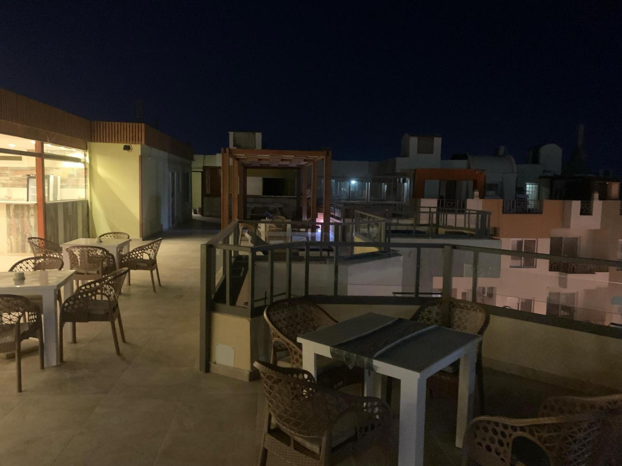 Paradise Hill 604 Hotel 4*