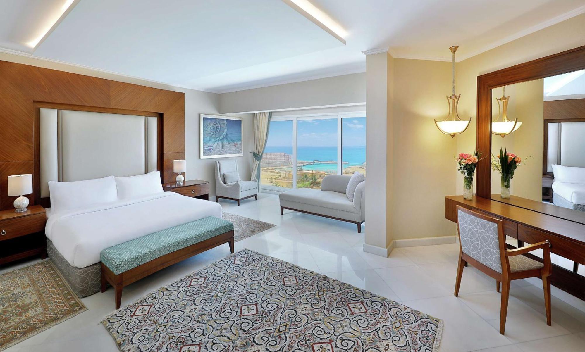Hilton Plaza Resort