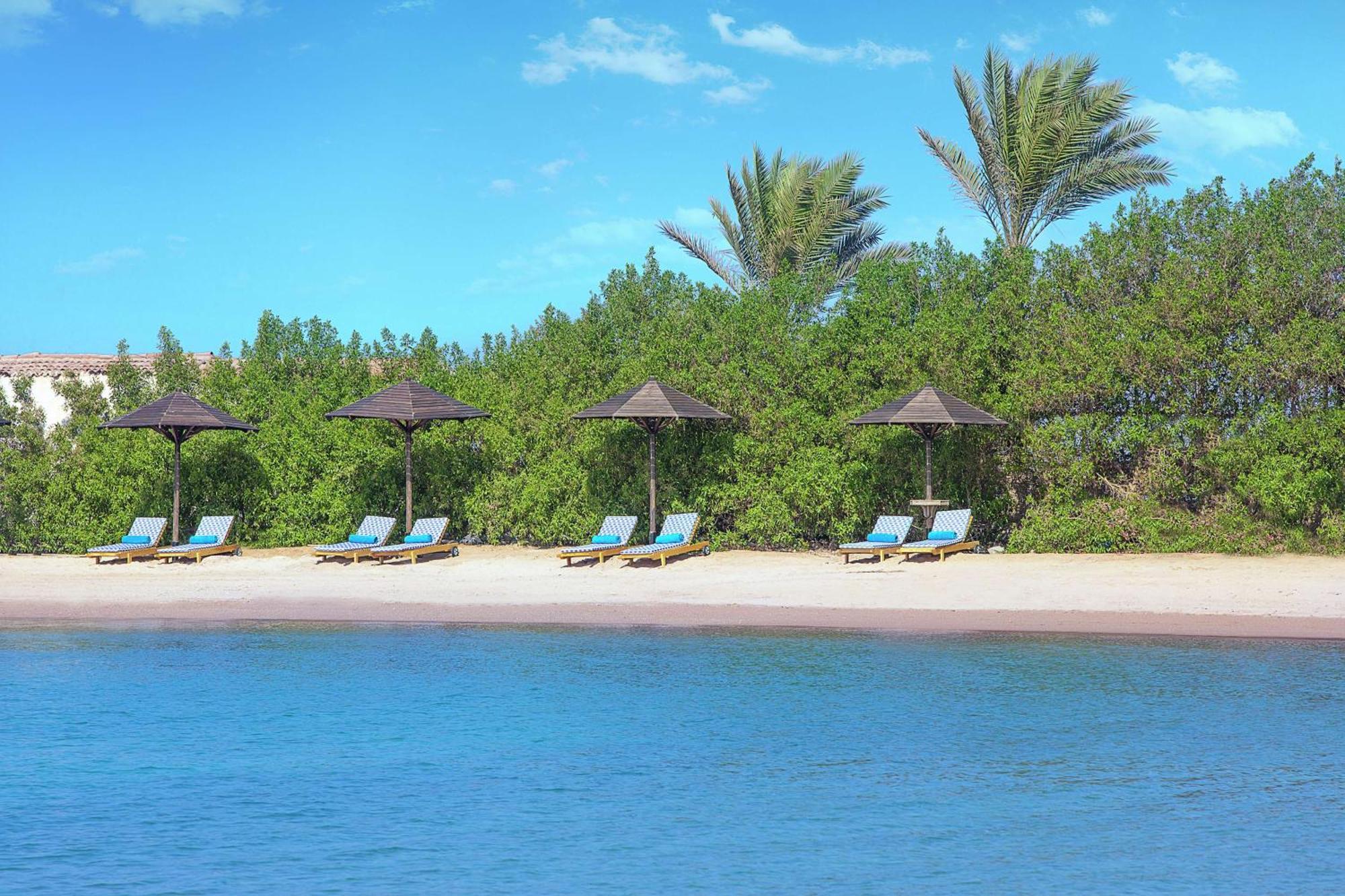Hilton Plaza Resort 5*