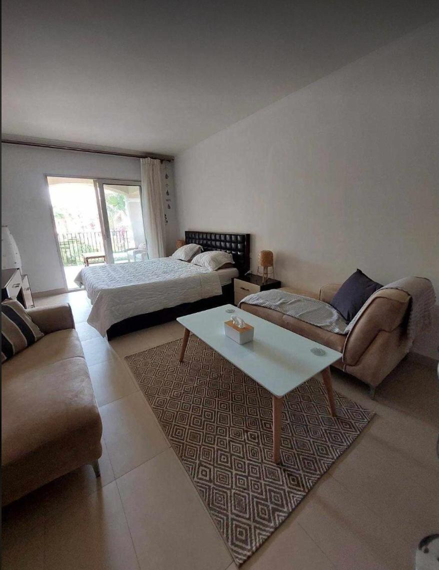 Apartment Stunning Pool View 1bed Private Access, Veranda Sahl Hasheesh