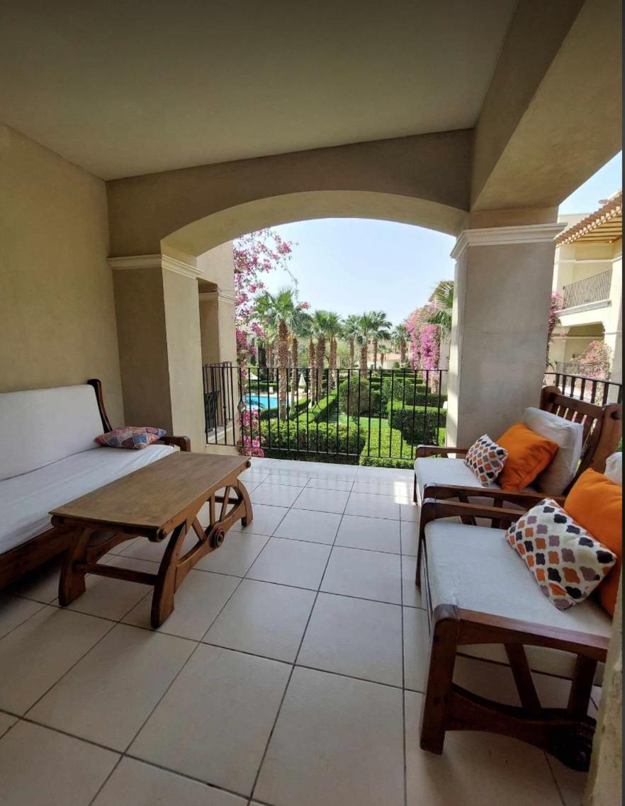 Apartment Stunning Pool View 1bed Private Access, Veranda Sahl Hasheesh *