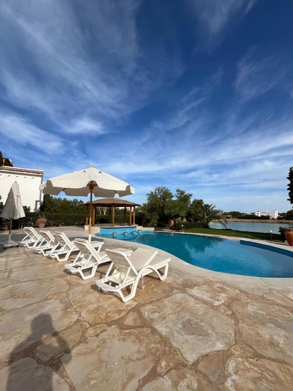 White 4 Bedroom Elgouna Heated Pool Hurghada