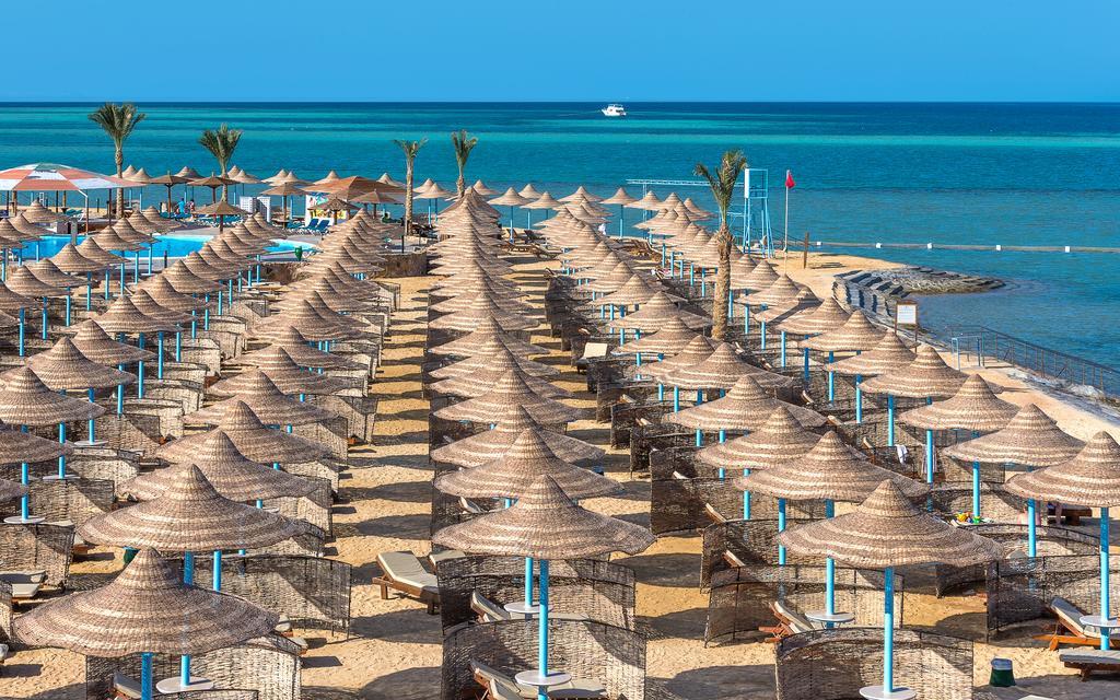 Resort Hawaii Riviera Aqua Park - Families And Couples Only