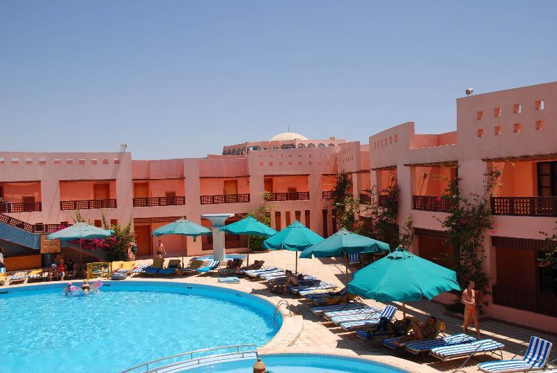 Blend Club Aqua Hotel