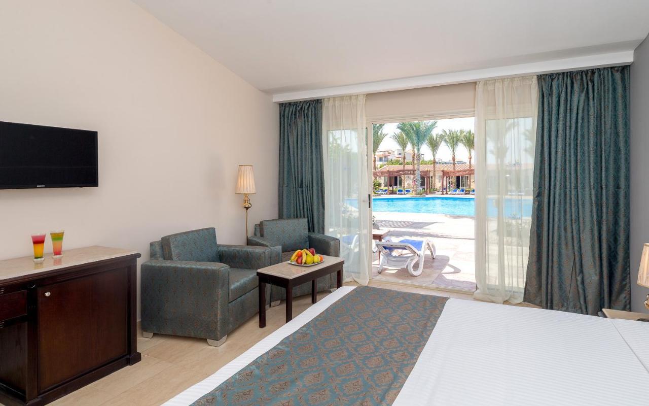 Hawaii Riviera Aqua Park - Families And Couples Only