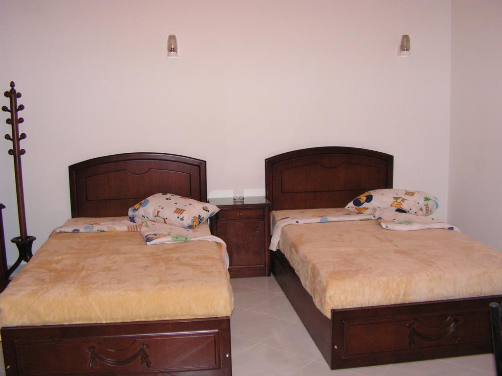 Paradise Hill Aparthotel 3*