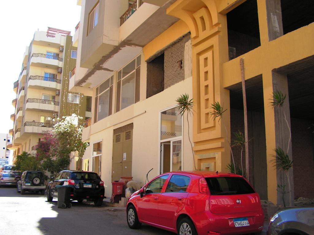 Paradise Hill Aparthotel 3*