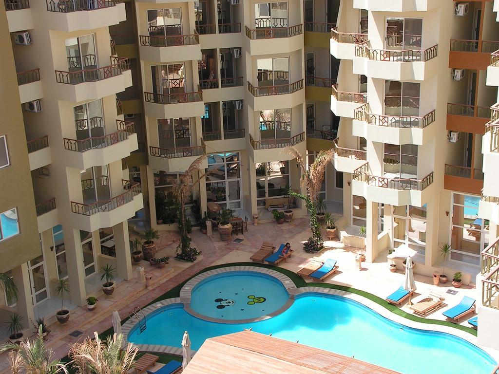 Paradise Hill Aparthotel