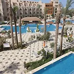Grand Palace Hrg - Adults Only