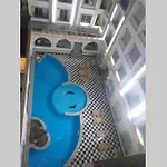 Apartmen With Pool In Sheraton Plaza Marina 301