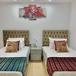 El Gouna Rental Smokery Beach Apartment & Private Pool New Marina