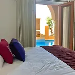 El Gouna Rental Smokery Beach Apartment & Private Pool New Marina
