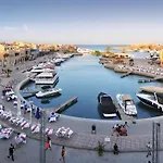 Abutig Marina One Bedroom Apartment
