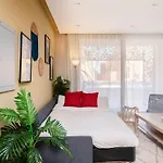 Exotic 1Bdr W Outdoor Terrace Pool & Beach Access