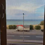 شقة فندقية على البحر