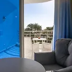 Studio Sea View Pool View Old Sheraton Street