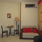 Apartment Dolce Vita Near The Sea Redsealine