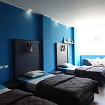 Marina Square Hostel