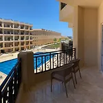 Hurghada Apartment- Private Beach Selena Bay Resort