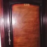 402 B