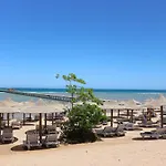 El Karma Aqua Beach Apartments