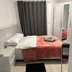 Tropical 1 Bed Apartment