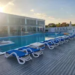 Selena Bay Resort - Premium Beach Apartment