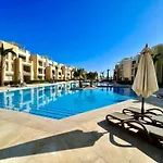 M7-4A-03 Mangrove 2 Bedroom