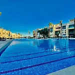 Beautiful 2B. Rooms M7-4B Mangaroveey