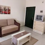 Cozy/Comfy Studio At Intercontinental Area