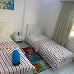 شقة سياحية فندقية فاخرة بالممشى السياحى