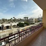 Skylen Apartment
