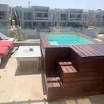1Br With Private Heated Jacuzzi At Sholan Elgouna
