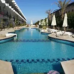 Captain Resort