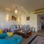 Ladybird - Veranda Beach House