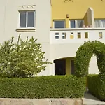 F-Ground Floor With Garden 1