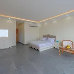 Unique Villa With Heated Pool And Spa