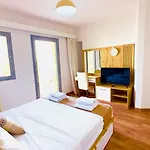 Luxury 3 Bedroom In Swan Lake