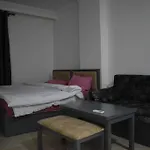 Studio In Sheraton Plaza 203