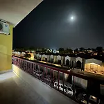 Skylen Hostel