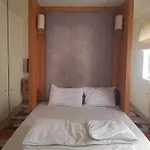 وحده فندقية باطلالة على حمام السباحة فى فيرندا سهل حشيش ريزورت