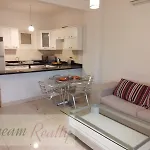 2 Bedroom Flat - Makadi Heights